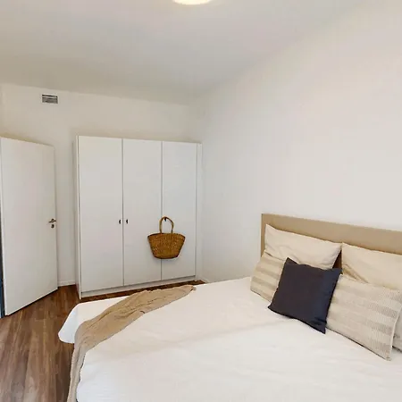Apartment 4-zimmer-wohnung Im Dusseldorf